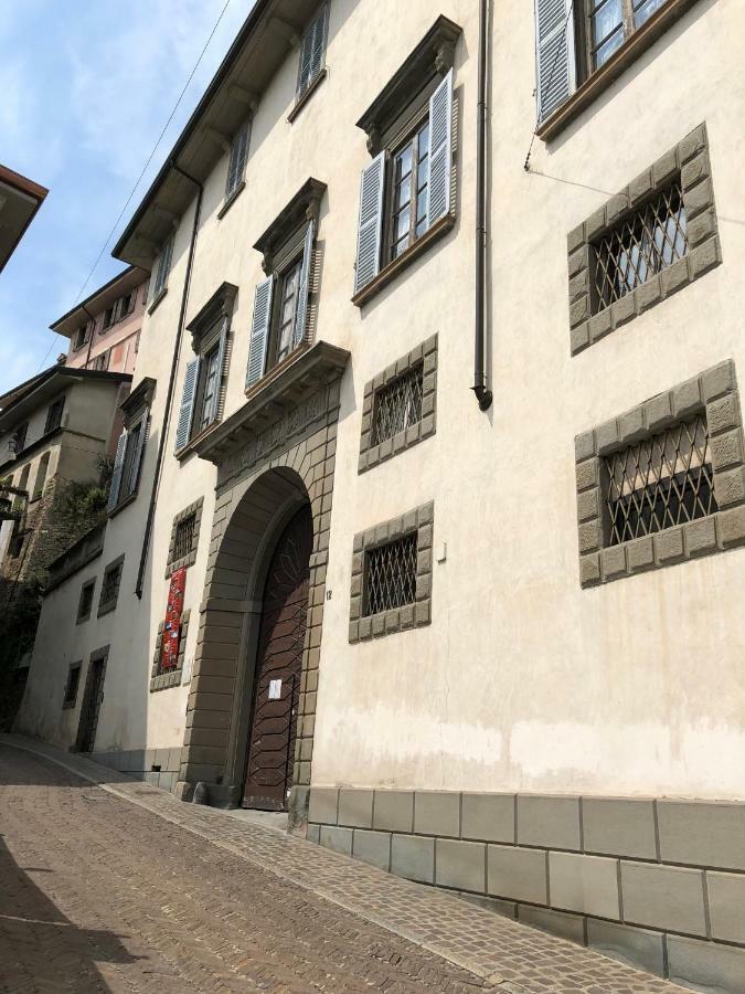 Casa di Via Porta Dipinta Apartment Bergamo Bagian luar foto